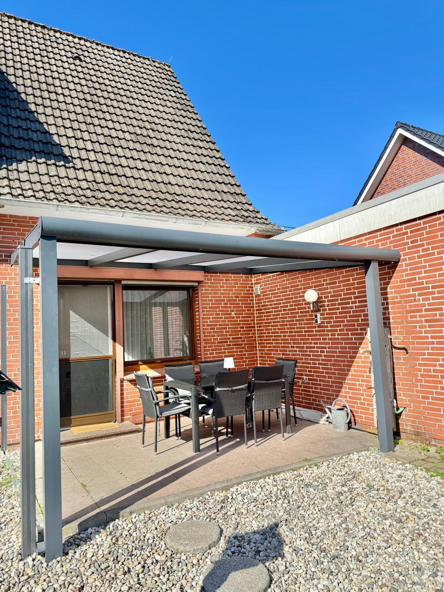 Ferienwohnung Im Erdgeschoss Mit Eingezaeunten Garten Und Terrasse Aurich Exterior photo